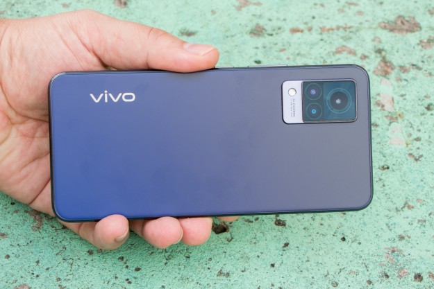 Только один день! Король селфи — vivo V21 со скидкой в 4000 гривен